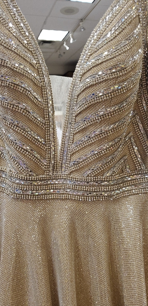 Evening/Prom gown - Picture 5 of 6